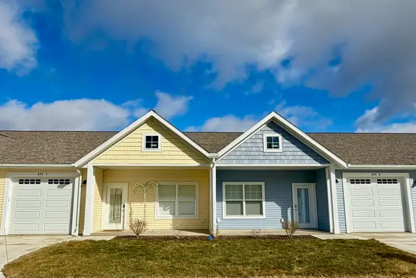 874 3rd Avenue #13, Lake Odessa, MI 48849