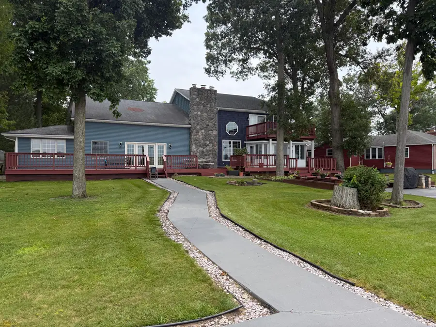 2454 Oakwood Drive, Hillsdale, MI 49242 - #2