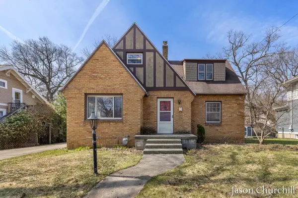 2621 Wyoming Avenue Sw, Wyoming, MI 49519