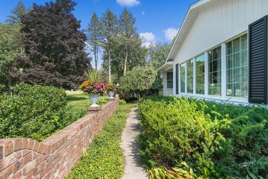 1810 E Mill Street, Hastings, MI 49058 - #2