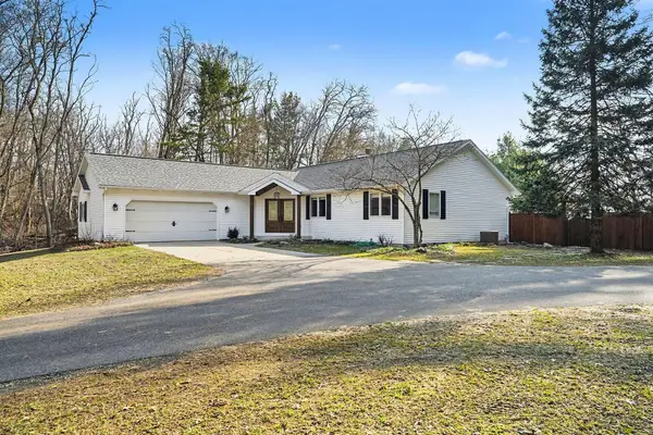 8856 N 42nd Street, Augusta, MI 49012