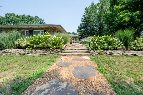 2585 Lake Bluff Terrace, St. Joseph, MI 49085