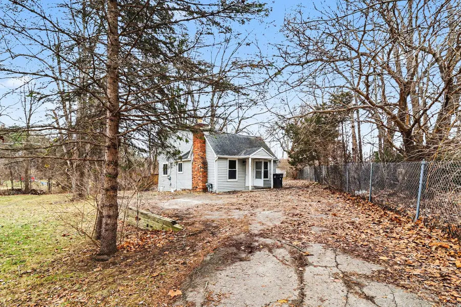 278 E Peterson Drive, Brighton, MI 48114 - #2