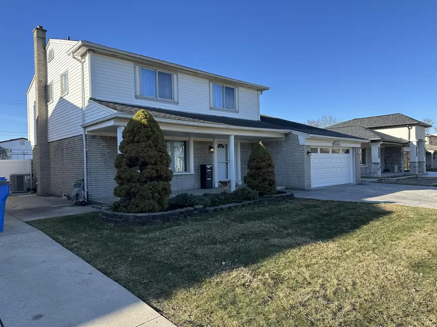 26429 Wilson Drive, Dearborn Heights, MI 48127 - #2