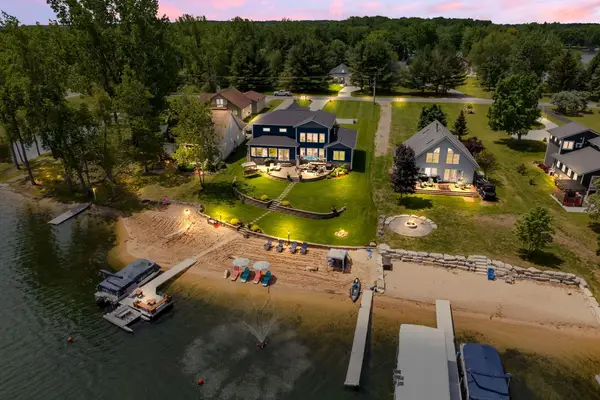 7140 Holiday Drive, Canadian Lakes, MI 49346