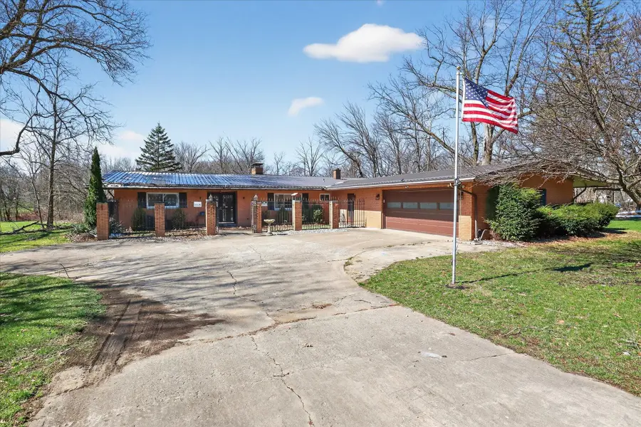 70506 Sunrise Drive, Edwardsburg, MI 49112 - #2