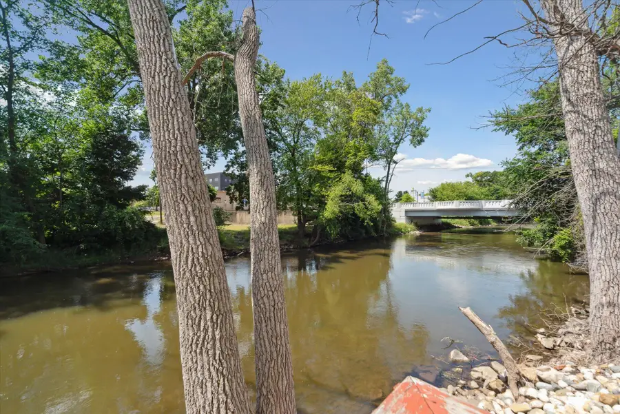 222 E Mill Street, Hastings, MI 49058 - #3