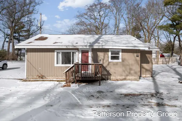 164 E Washington Road, Twin Lake, MI 49457