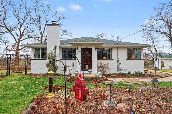 58864 River Heights Drive, Three Rivers, MI 49093