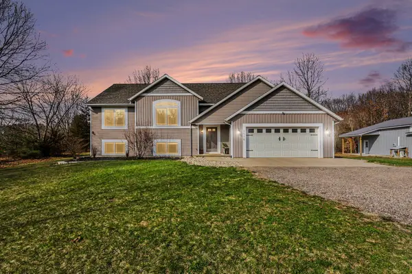 2579 136th Avenue, Dorr, MI 49323