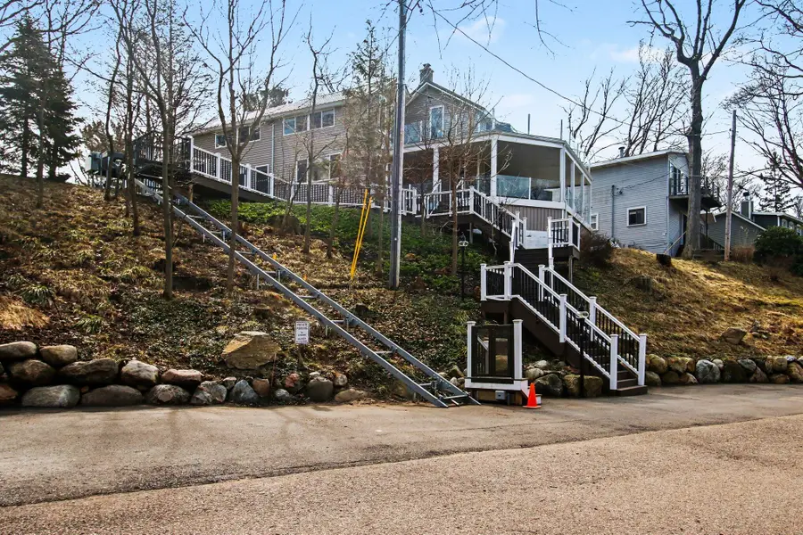 26 Edwards Avenue, Grand Haven, MI 49417 - #3