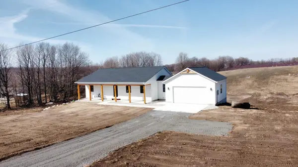 586 W Buchanan Road, Shelby, MI 49455