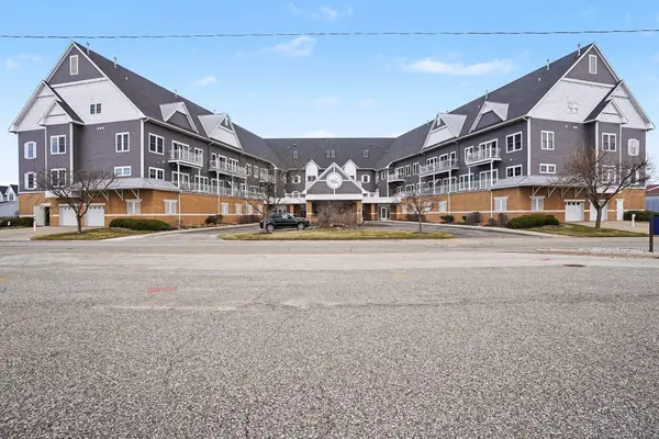 917 W Savidge Street #38, Spring Lake, MI 49456