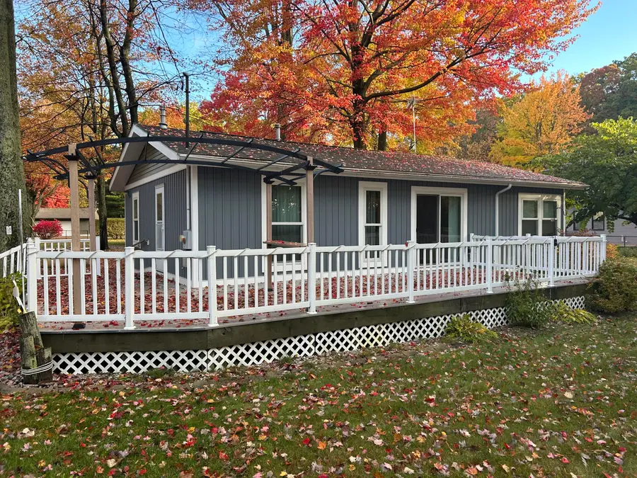 3259 Wolf Lake Drive, Baldwin, MI 49304 - #3