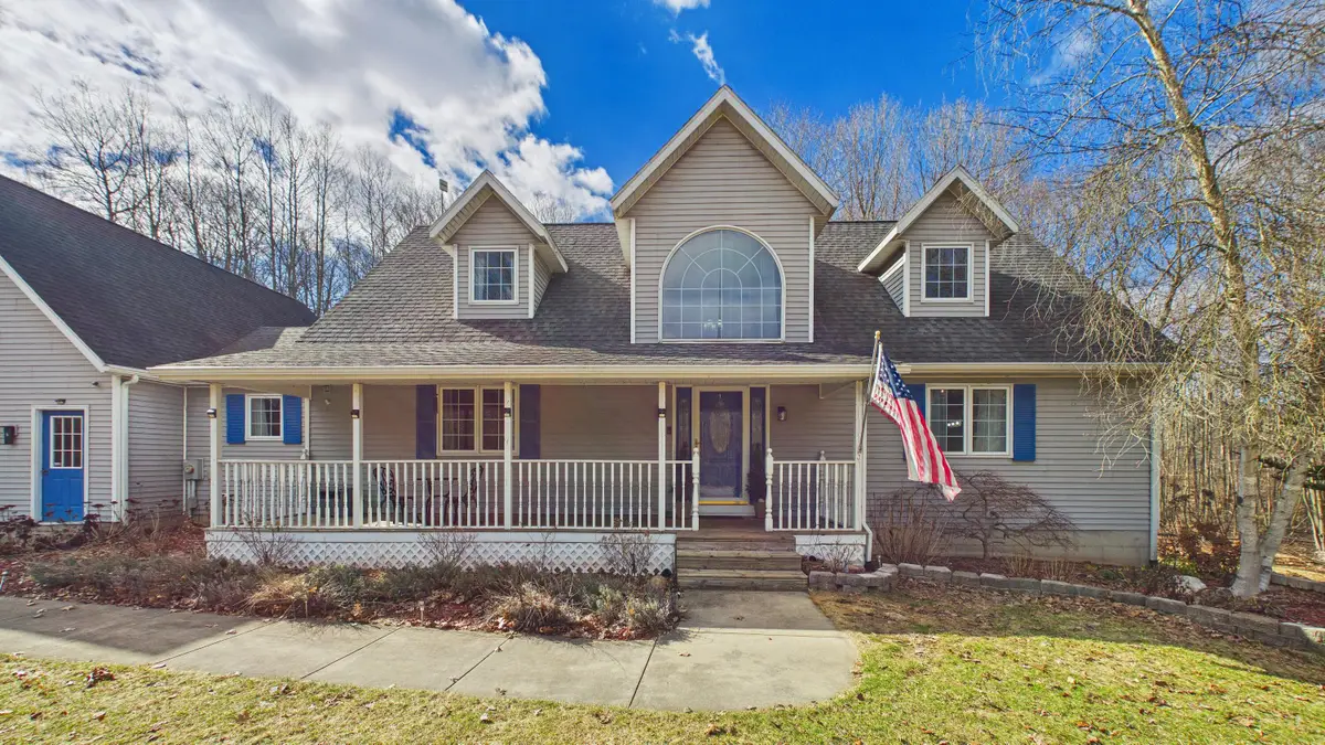 10345 Red Oak Ridge, Howard City, MI 49329 - #1