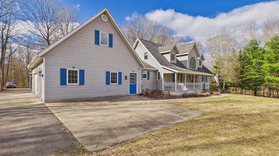 10345 Red Oak Ridge, Howard City, MI 49329 - #2