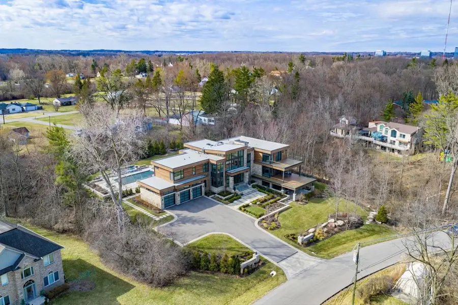 25099 Edgemont Drive, Southfield, MI 48033 - #3