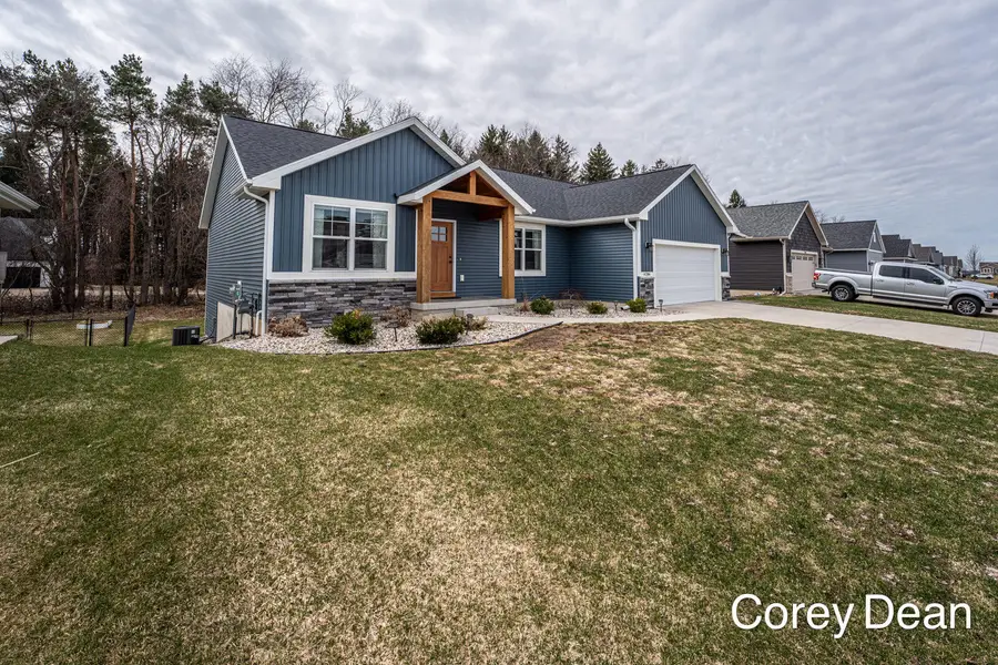 6286 Parker Street, Allendale, MI 49401 - #2