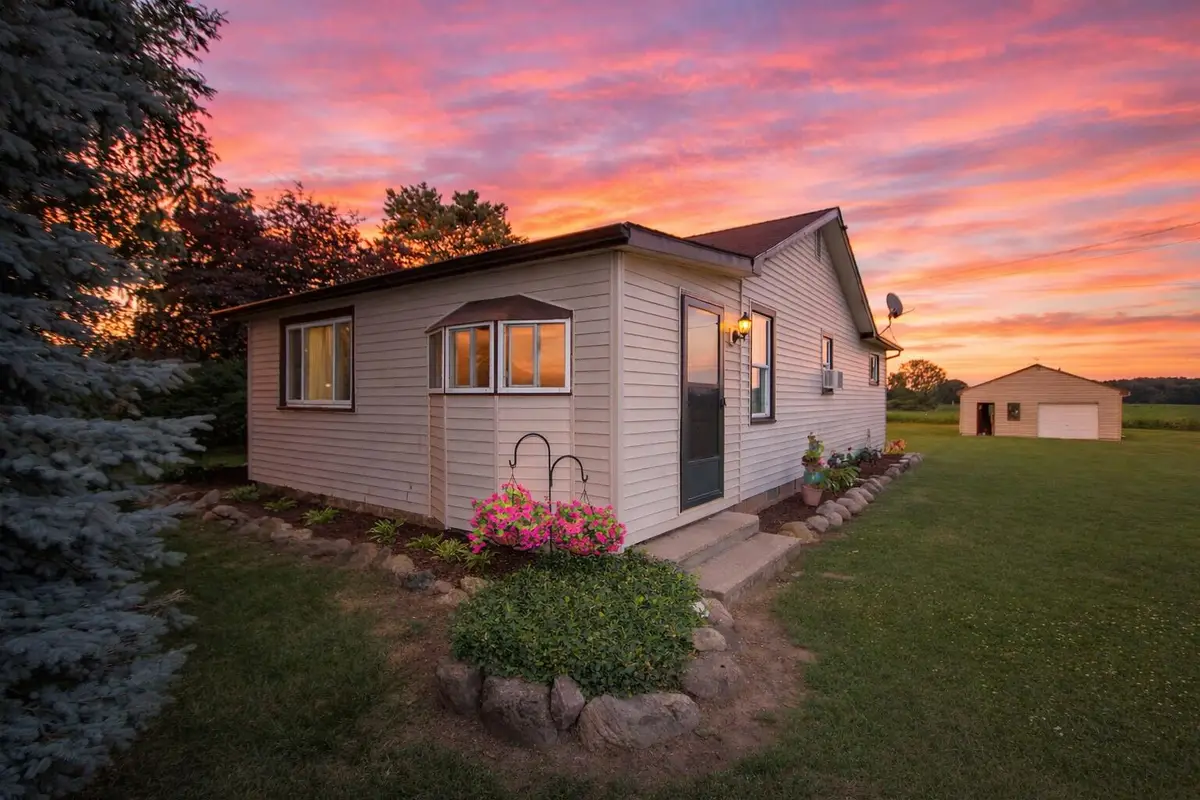 9800 Boyer Road, Charlotte, MI 48813 - #1