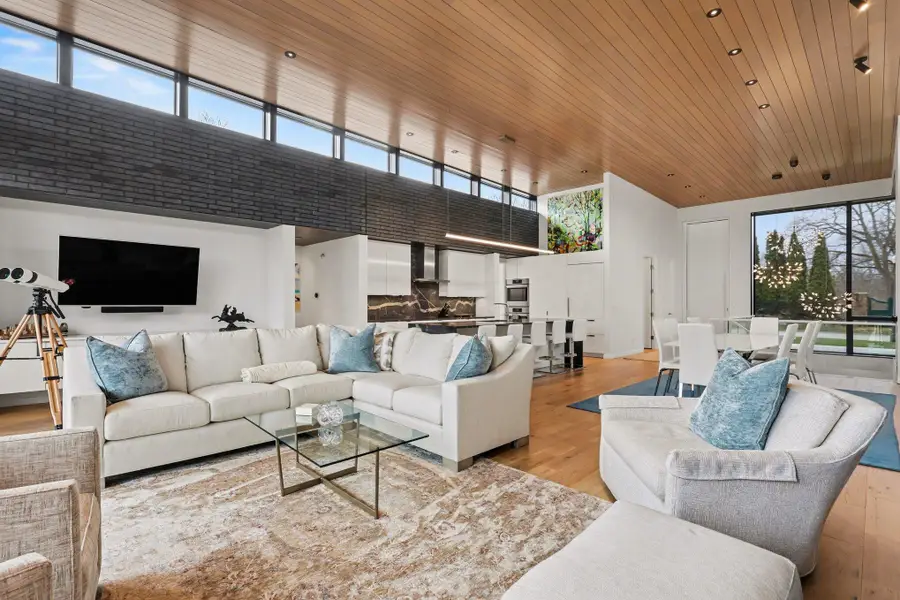 102 Mercer Drive Se, Grand Rapids, MI 49506 - #2