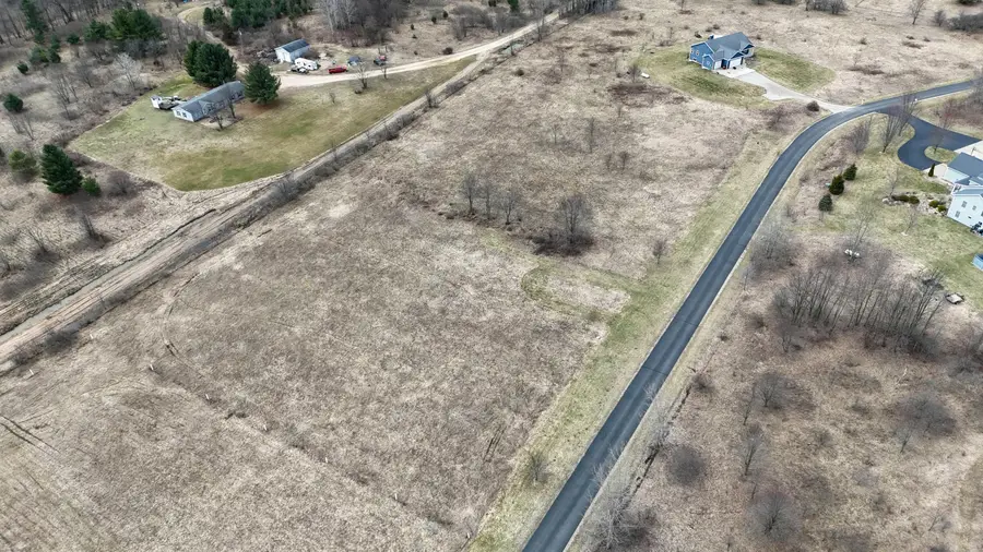 608 E The Lane, Grant, MI 49327 - #2