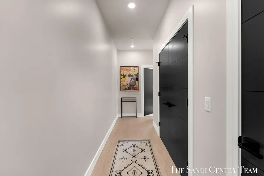 300 Washington Avenue #Unit 16, Grand Haven, MI 49417 - #3