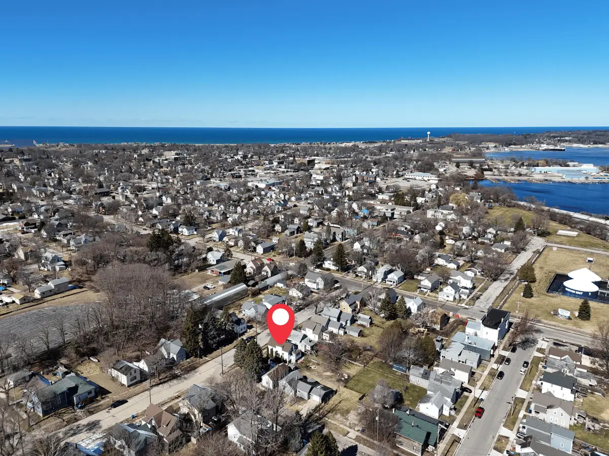 519 Davis Street, Manistee, MI 49660 - #1