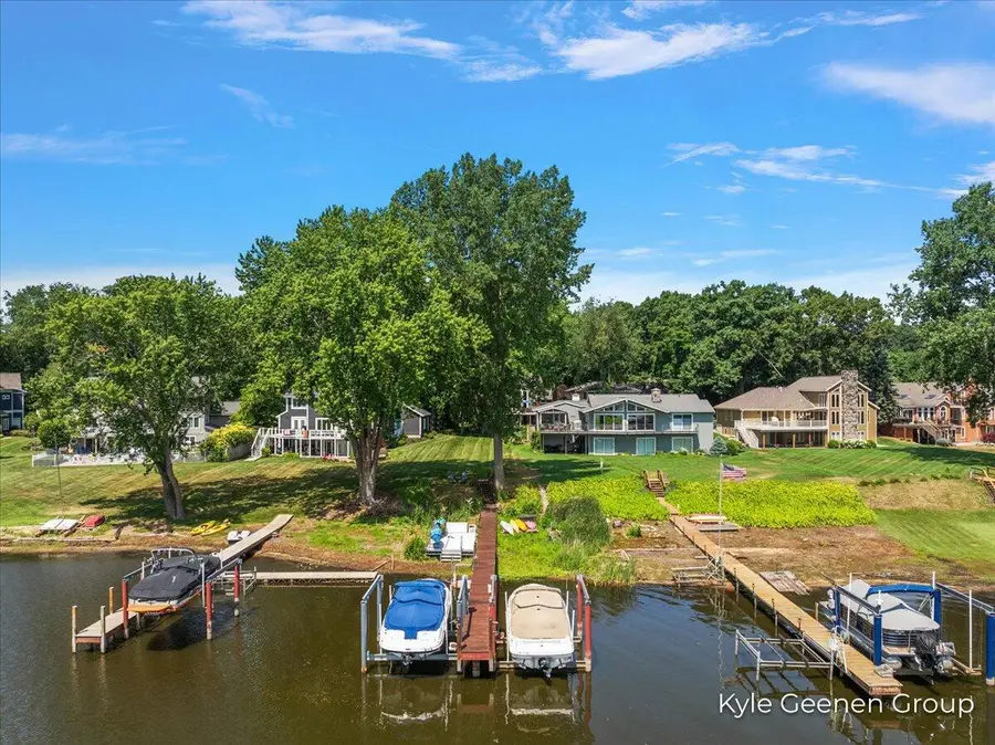 46 Counts Cove Court, Holland, MI 49424 - #3