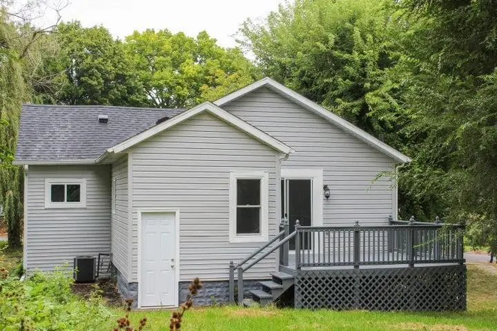 303 W Alexander Street, Buchanan, MI 49107 - #2