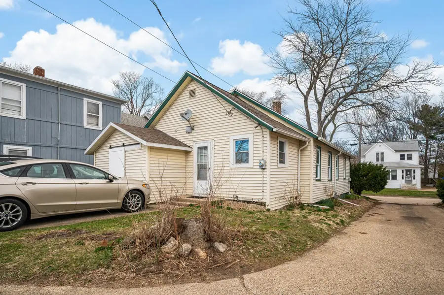 810 Hoyt Street, Saint Joseph, MI 49085 - #3