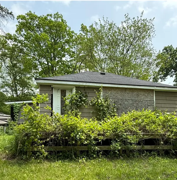 11108 Silver Lake Road, South Lyon, MI 48178