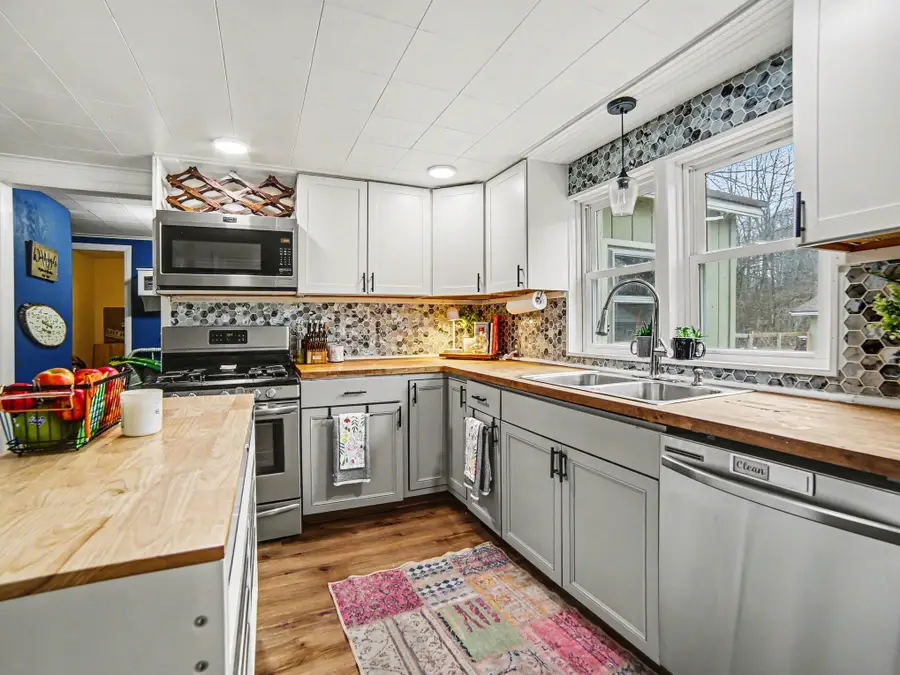 1460 S Mill Iron Road, Muskegon, MI 49442 - #2