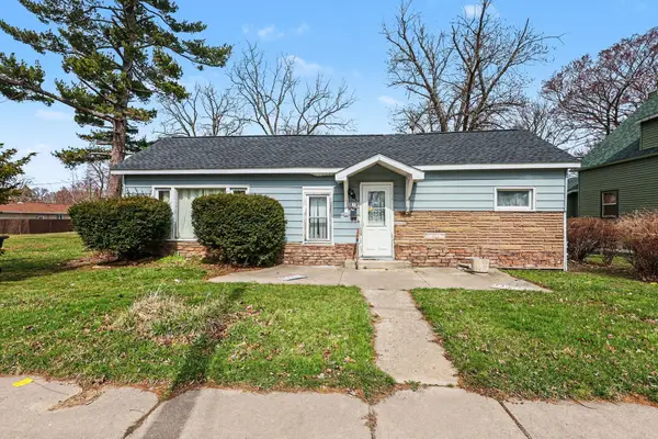 319 Fruit Street, South Haven, MI 49090