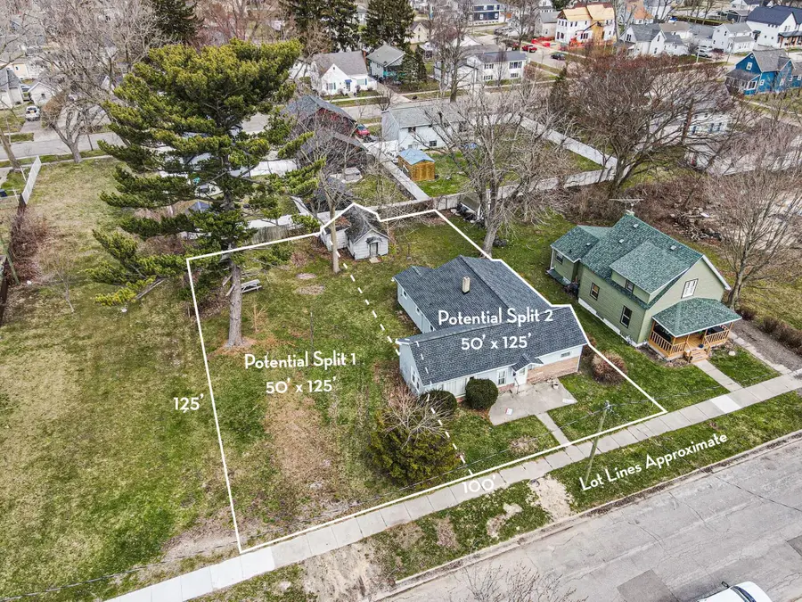 319 Fruit Street, South Haven, MI 49090 - #3
