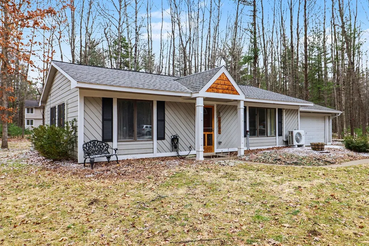 6782 White Pine Drive, Canadian Lakes, MI 49346 - #1