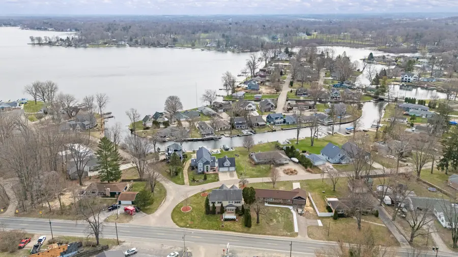 5036 Shoreview Drive, Coloma, MI 49038 - #3