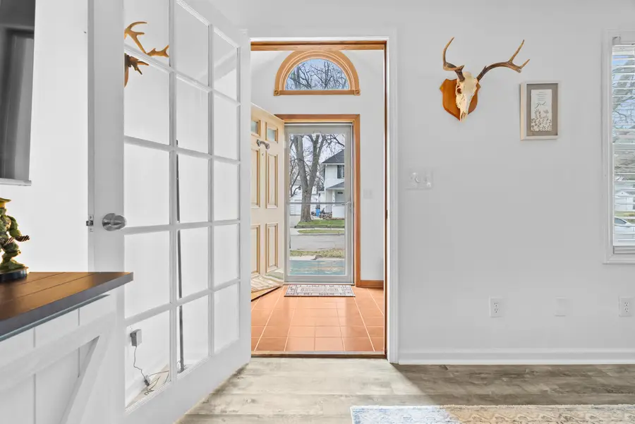 2211 Harding Avenue, Lansing, MI 48910 - #3