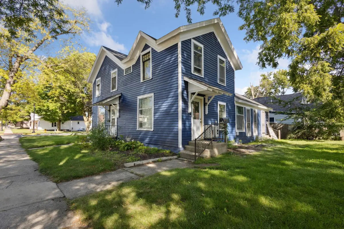 200 E Grove Street #2, Greenville, MI 48838 - #1