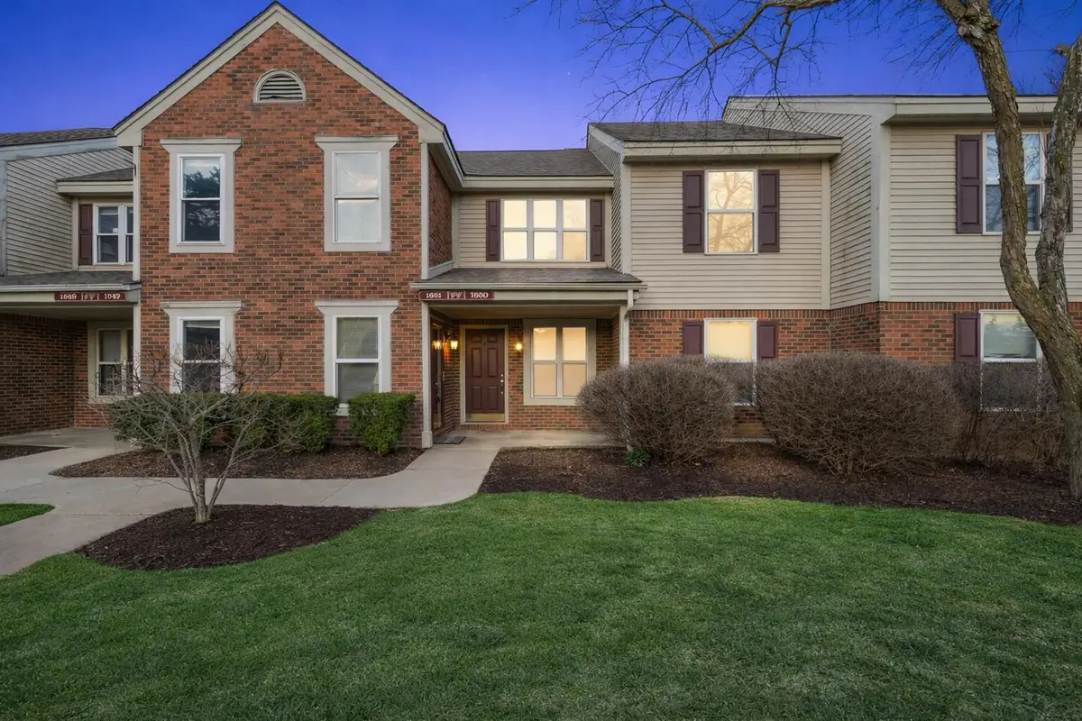 1651 Emerson Circle, Rochester Hills, MI 48307 - #1