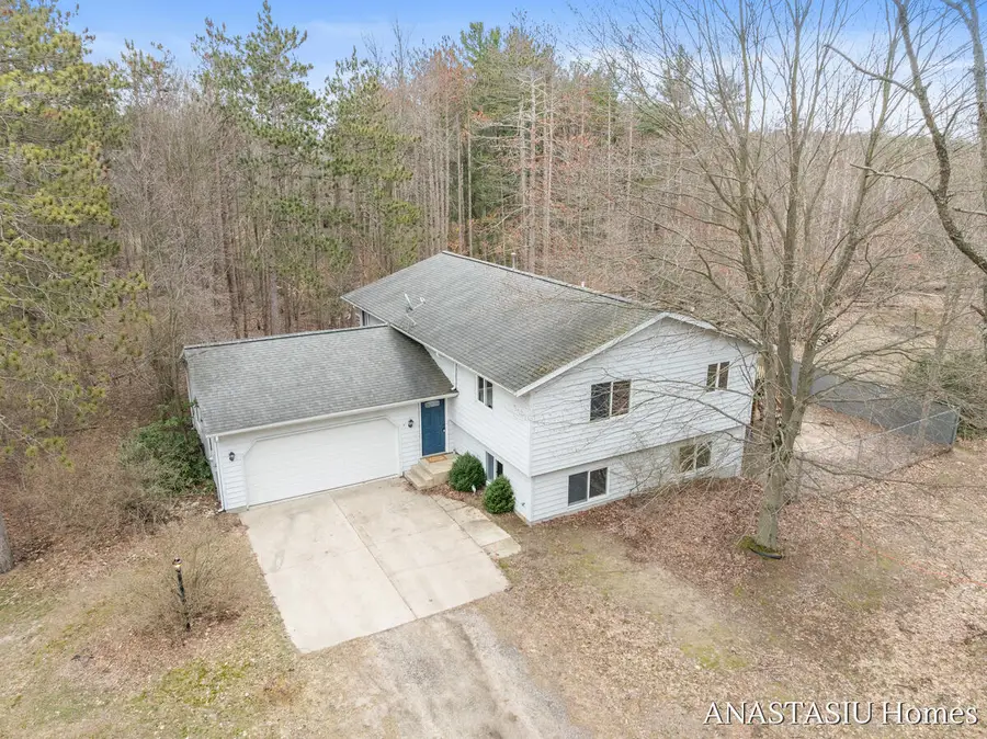 15882 Taylor Street, West Olive, MI 49460 - #2