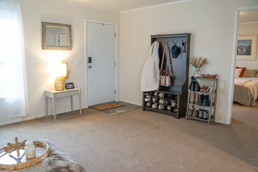 104 Evans Way, Scottville, MI 49454 - #3