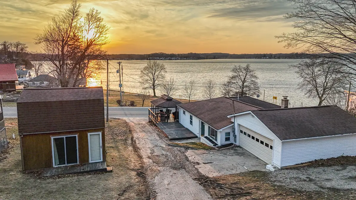 19276 4th Street, Chippewa Lake, MI 49320 - #1