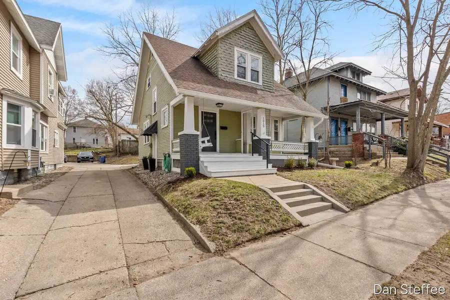 1010 Tamarack Avenue Nw, Grand Rapids, MI 49504 - #2