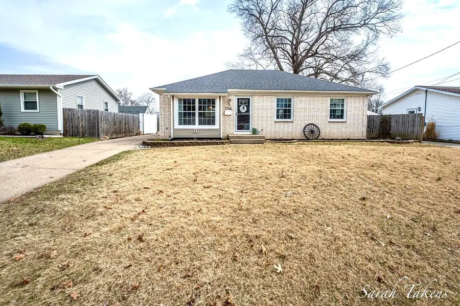3766 Parkland Avenue Sw, Wyoming, MI 49509 - #2