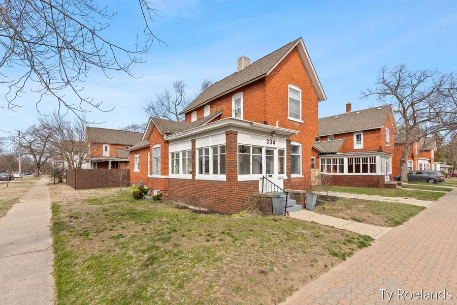 334 Central Avenue, Holland, MI 49423 - #3
