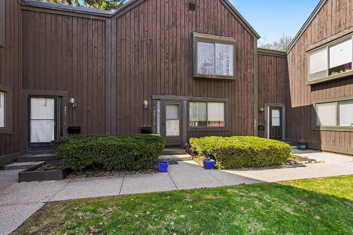 243 Ballantrae Court, Kalamazoo, MI 49006 - #1