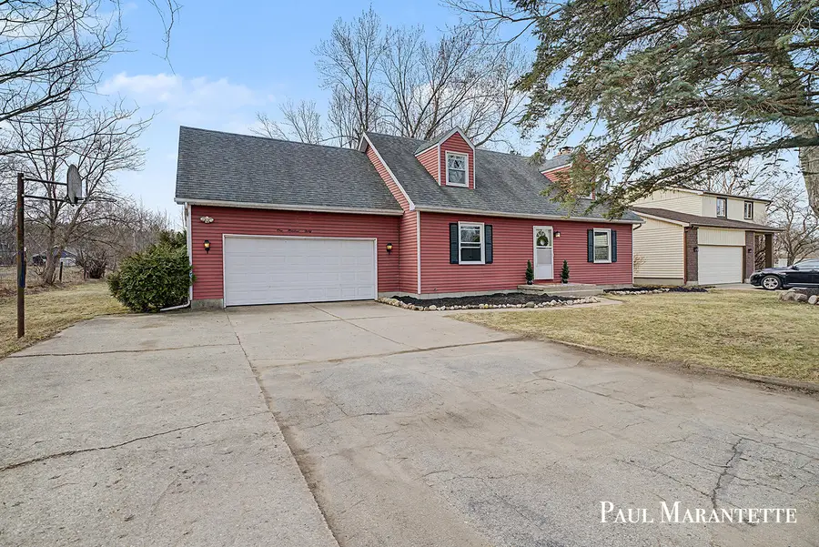 130 South Street, Cedar Springs, MI 49319 - #2