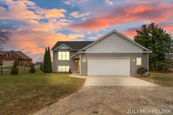 8700 142nd Avenue, West Olive, MI 49460