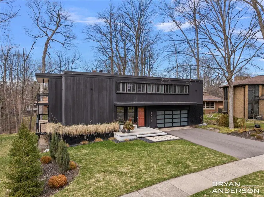 2631 Greentree Drive Se, Grand Rapids, MI 49546 - #2