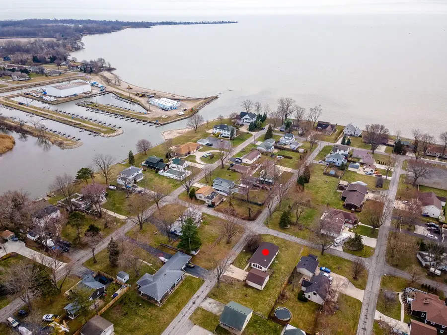 3562 Meadowcrest Drive, Monroe, MI 48162 - #3